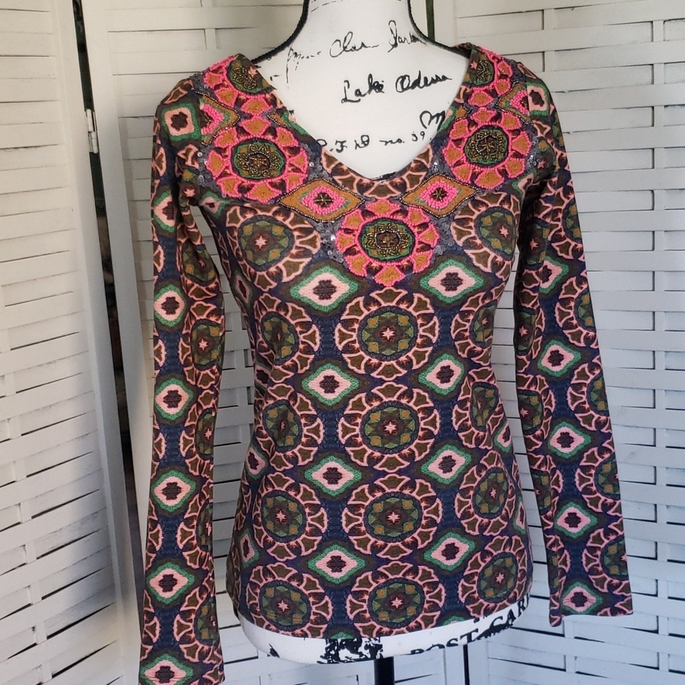 Pia Pauro long sleeve printed beads embroidery collar stretch fitted top size S
